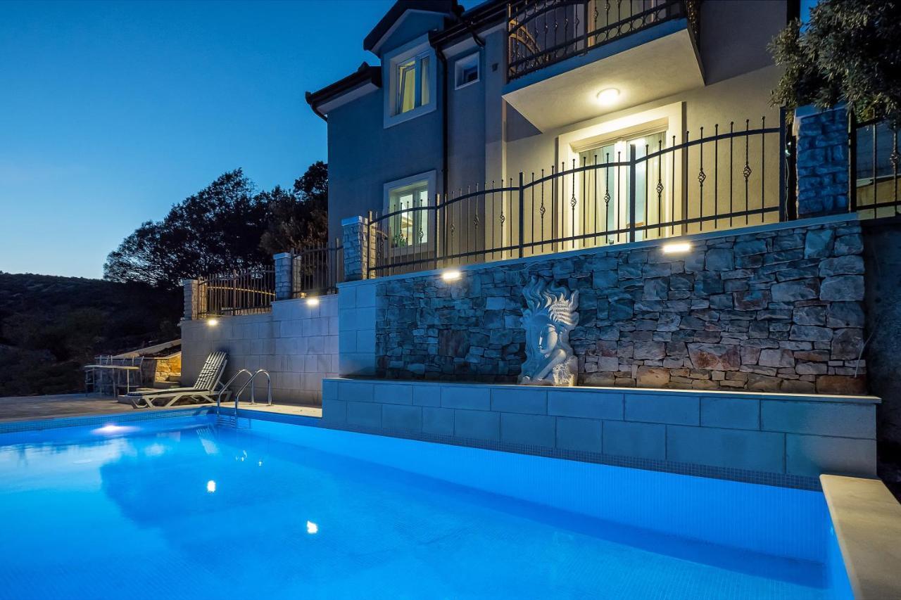 Beyla Holiday home Pucisca